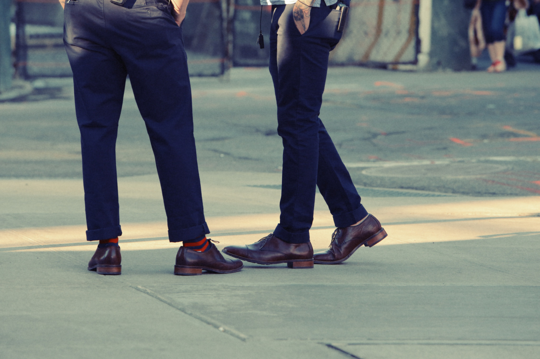 Life-of-Pix-free-stock-photos-city-man-shoes-legs-leeroy