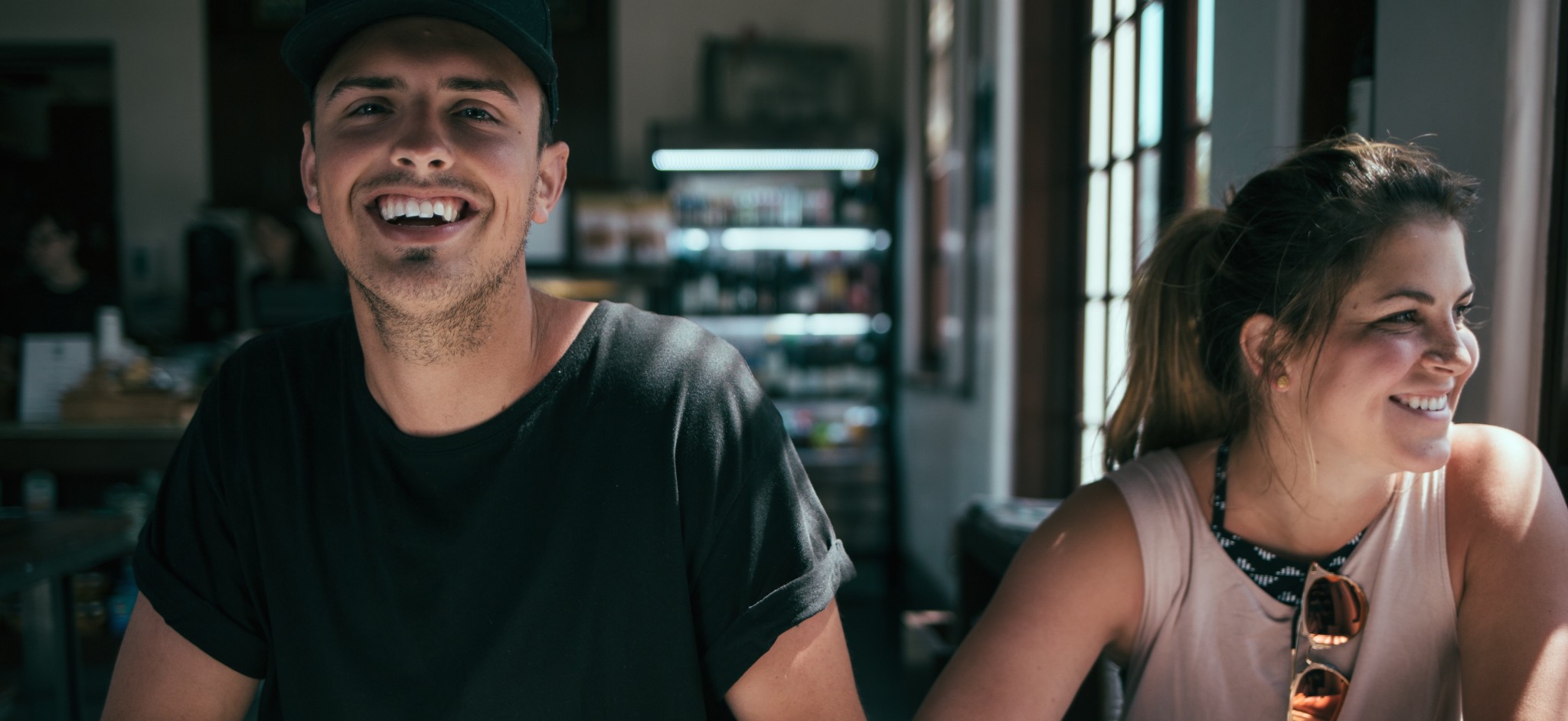 photo-1464907116918-73d133427744